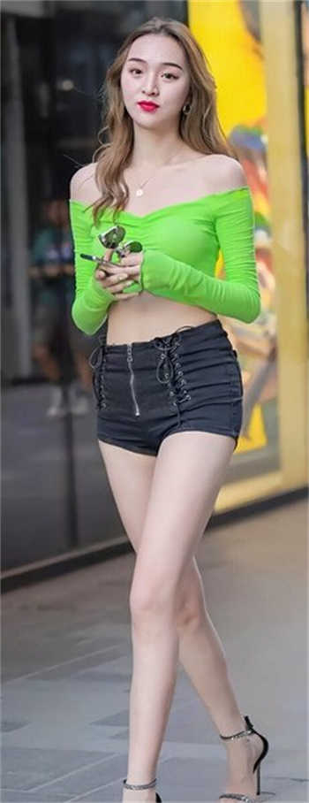 销售妻子雨菲