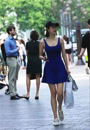 强迫服从霍莽