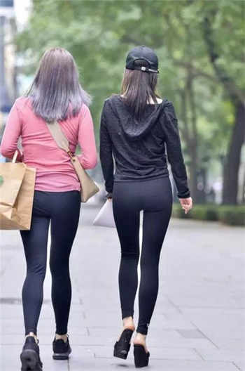 母亲多次怀上我的孩子