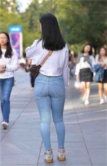 爱情公寓之全能男神