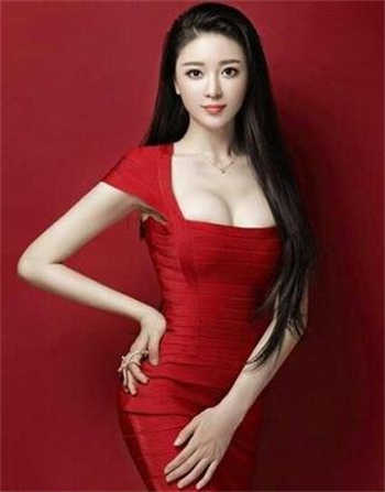 精东影业女主玲珑叫什么