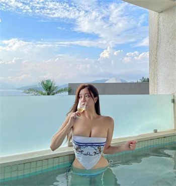 名媛圈朵兮