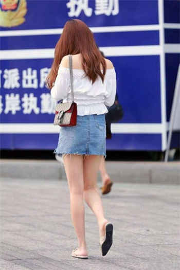 赛高酱粉色怪哈哈