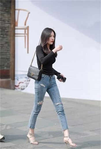女中介和金主看房