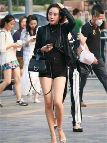 通灵冷妻重生在豪门