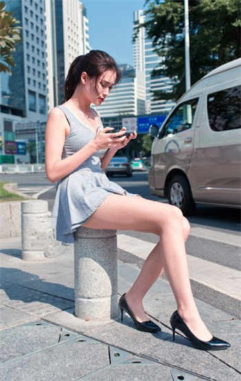 长颈鹿的围巾电子书