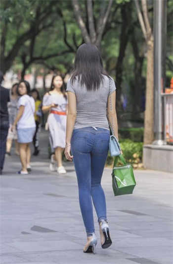 小甜豆在哪个传媒