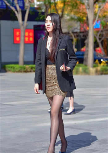 韩国张芮尔本人照片