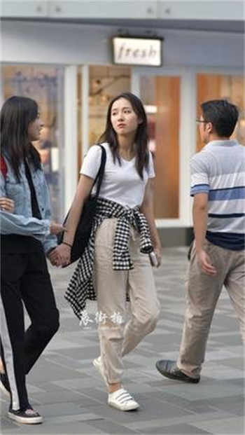 手机在线泷泽萝拉邻家