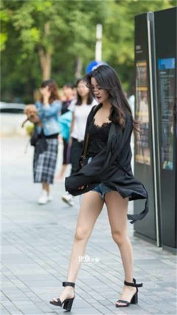 灭绝师太和周芷若被