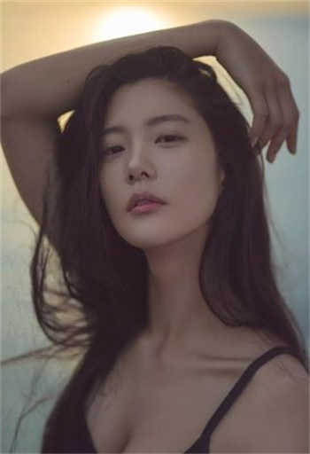 快手小奶球雅的微信